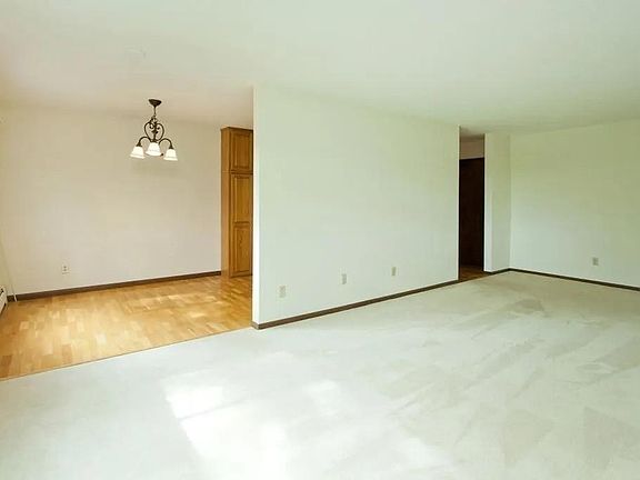 4th image of 4101 Parklawn Ave APT 310