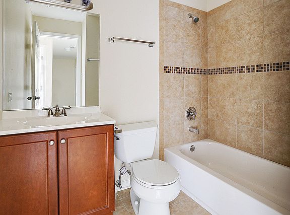 5th image of 9104 Lincoln Ct APT 101