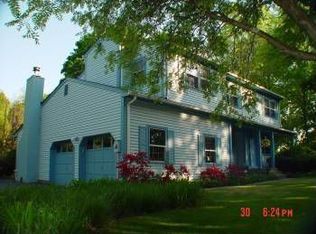 81 Feldman Ct, Mahwah, NJ 07430