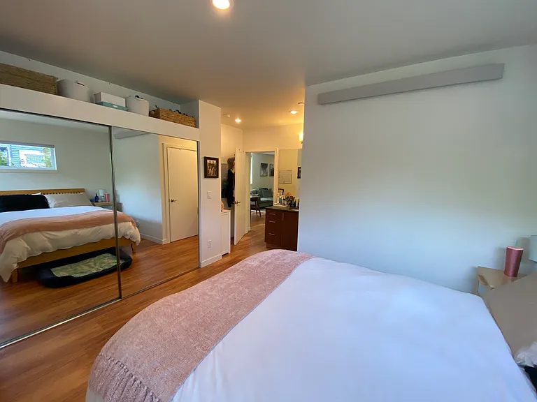2351 Franklin Ave E #101 — Photo 19