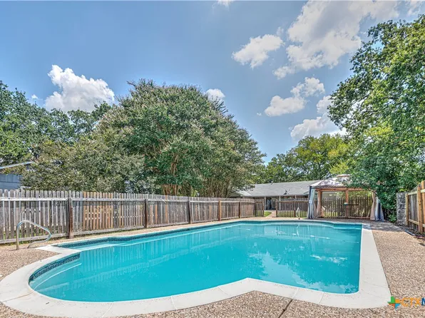 204 N Lamar St, Little River Academy, TX 76554
