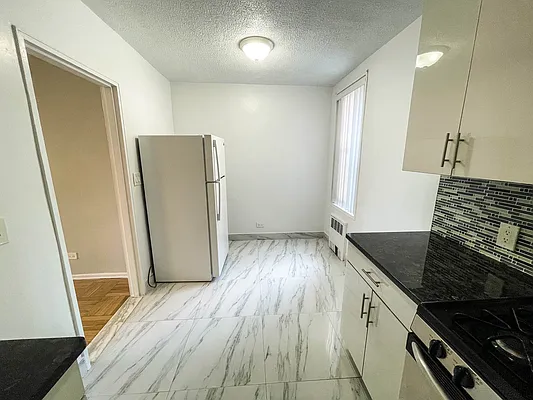 Sold by Showcase Realty | media 4