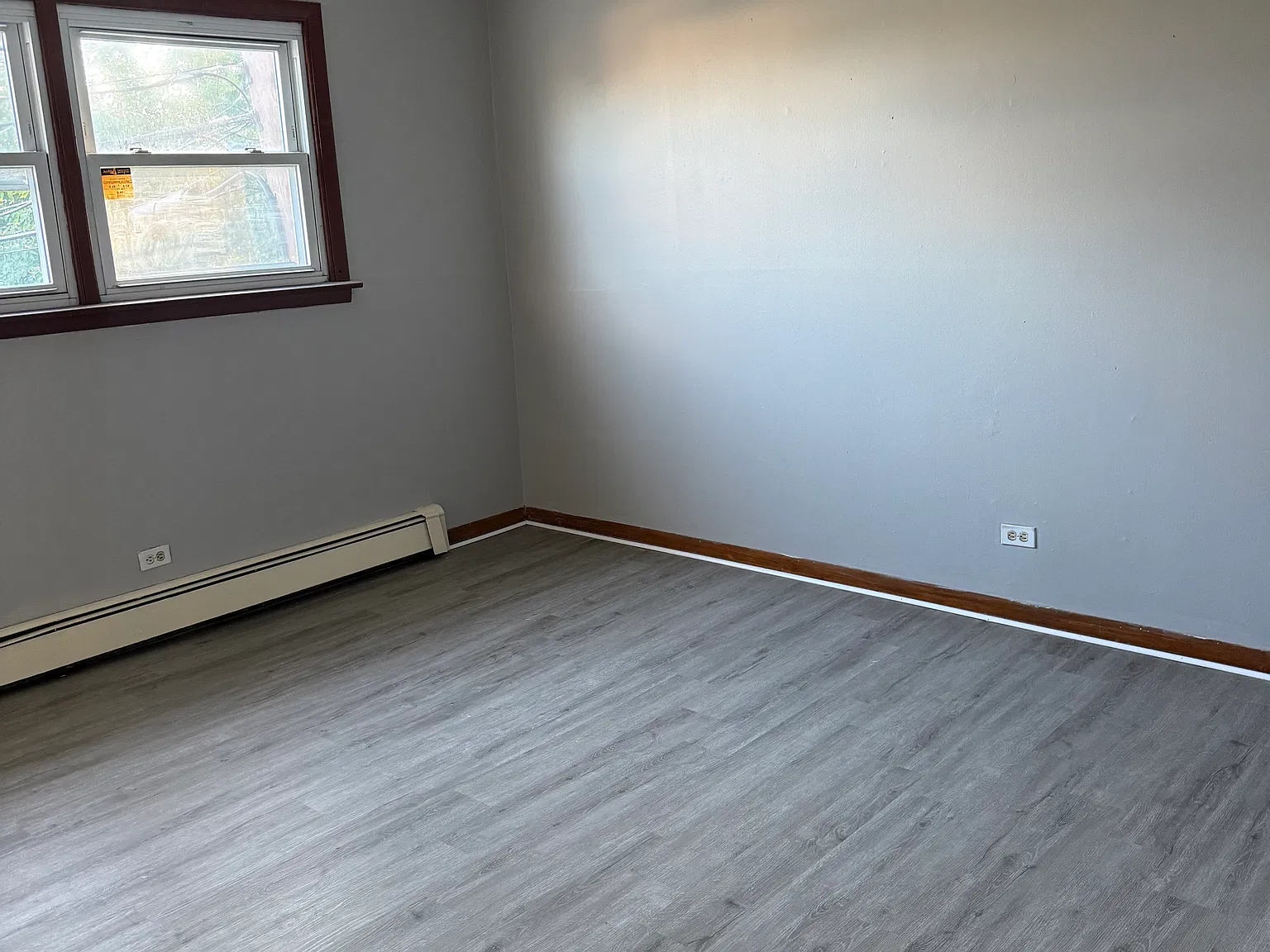 1 bed, 900 sqft, $1,150 — Photo 2