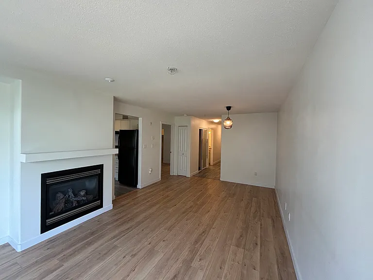 3148 Saint Johns St #203 — Photo 9