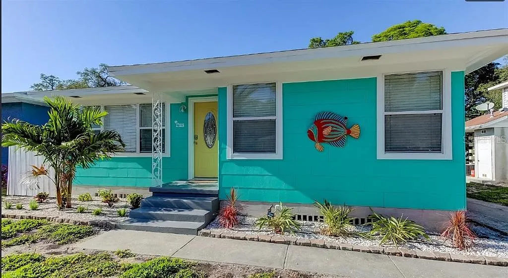 2 bed, 1.0 bath, 982 sqft, $2,700 — Photo 3