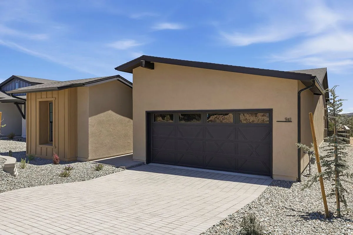 2 bed, 2.5 bath, 1750 sqft, $3,325 — Photo 2