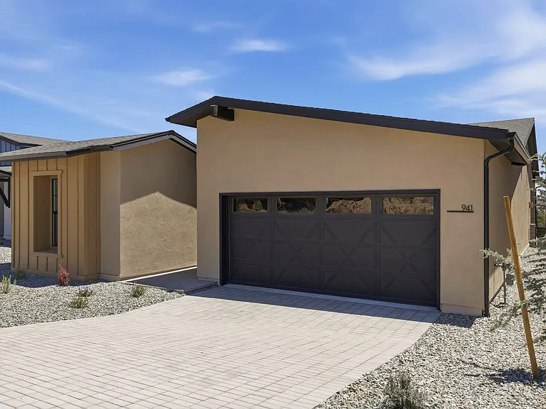 941 Cumberwood Ct — Photo 2