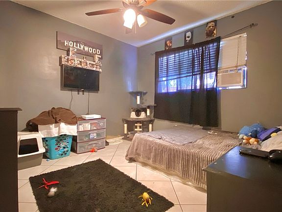 5th image of 14683 Chatsworth Dr