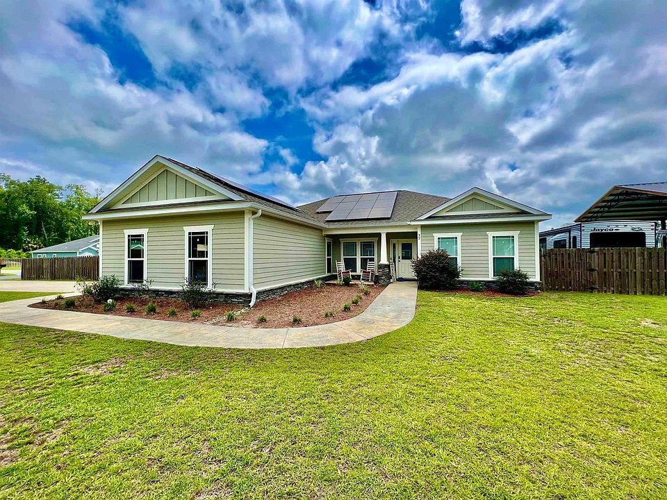 1st image of 32 Garland Cir