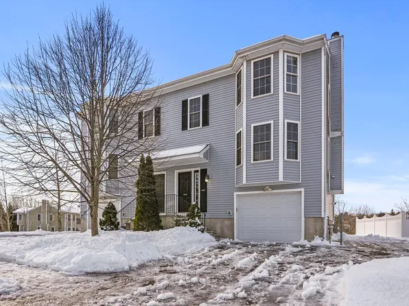 3 Lilac Ln, Worcester, MA 01607