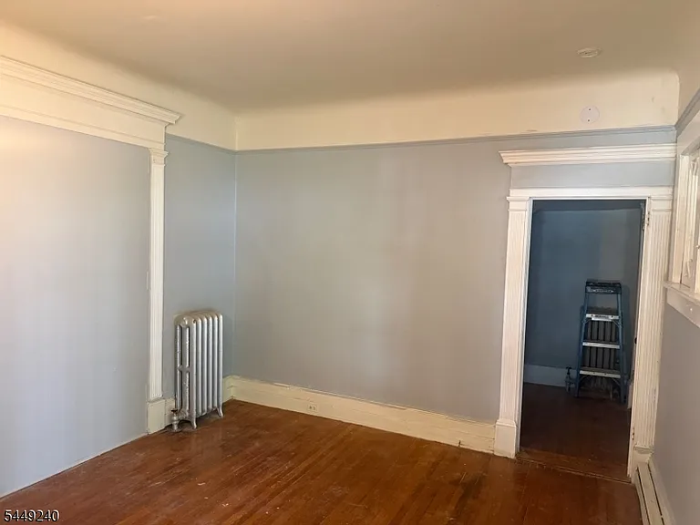 324 Claremont Ave — Photo 1