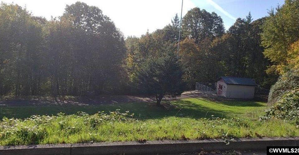 2nd image of 3904 Croisan Mountain Dr S