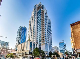 200 W Grand Ave APT 2104, Chicago, IL 60654