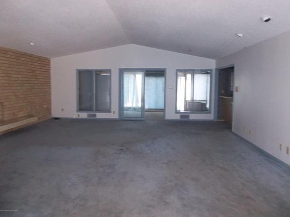 5th image of 1503 W Avenue C