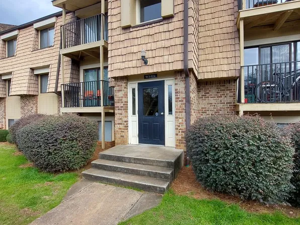 919 Old Manor Rd, Columbia, SC 29210