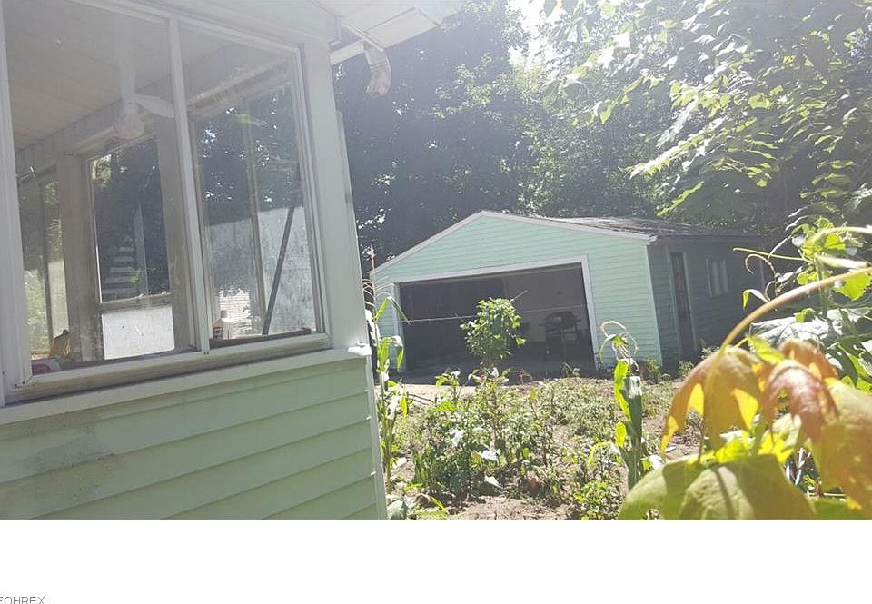 2nd image of 258 Cranz Pl