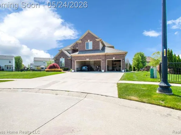 56713 Peach Tree Ln, Macomb, MI 48042