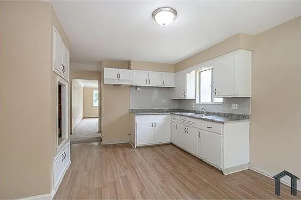 3 bed, $1,399 — Photo 4