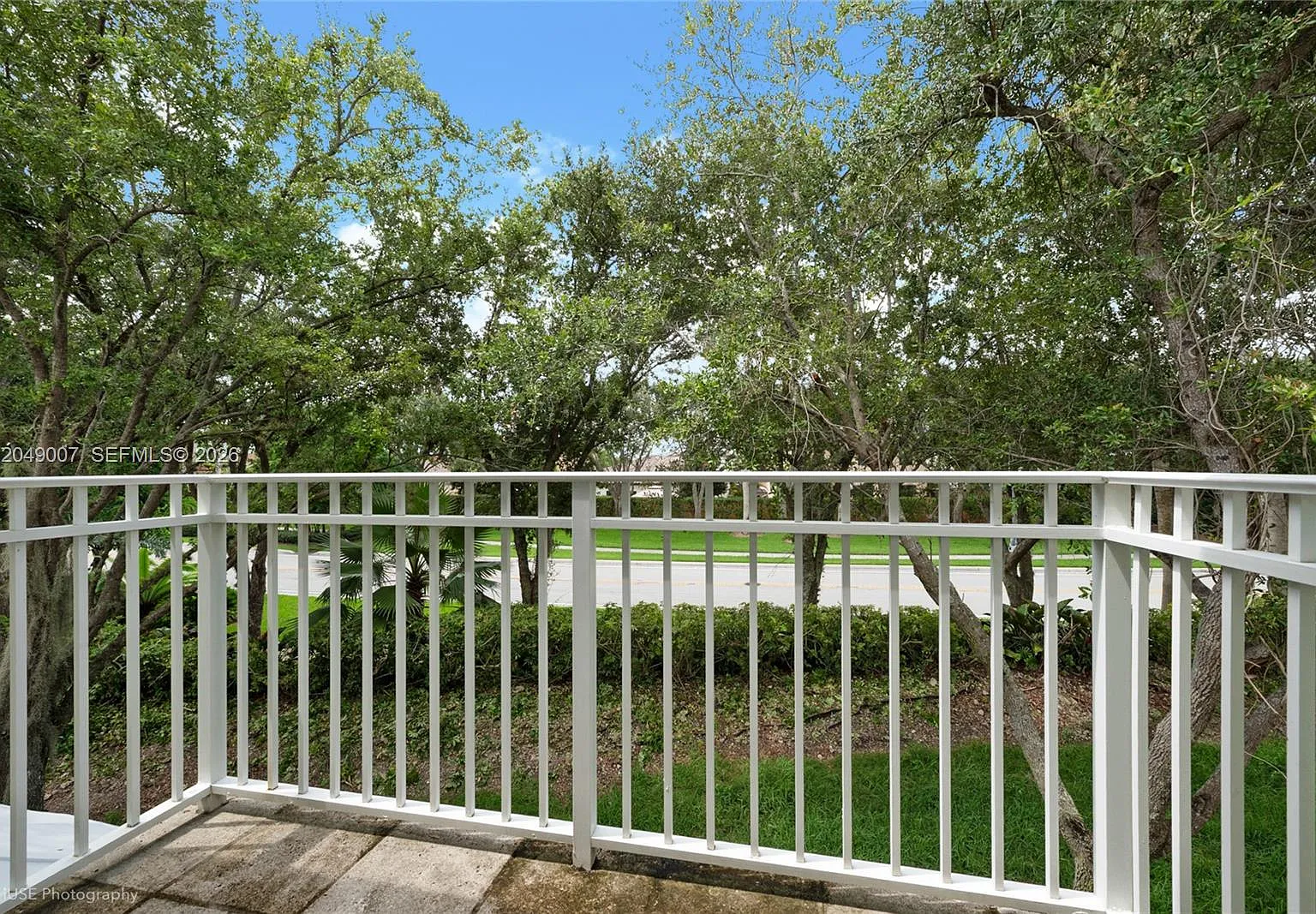 3 bed, 2.0 bath, $2,100 — Photo 3