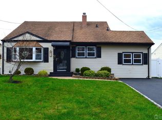 77 Broadway Ave, Colonia, NJ 07067