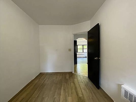 4th image of 48-01 30th Ave #1