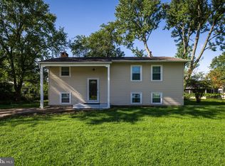 1203 Pinefield Rd, Newark, DE 19713