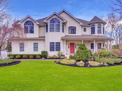 1 Sarah Anne Court, Miller Place, NY, 11764