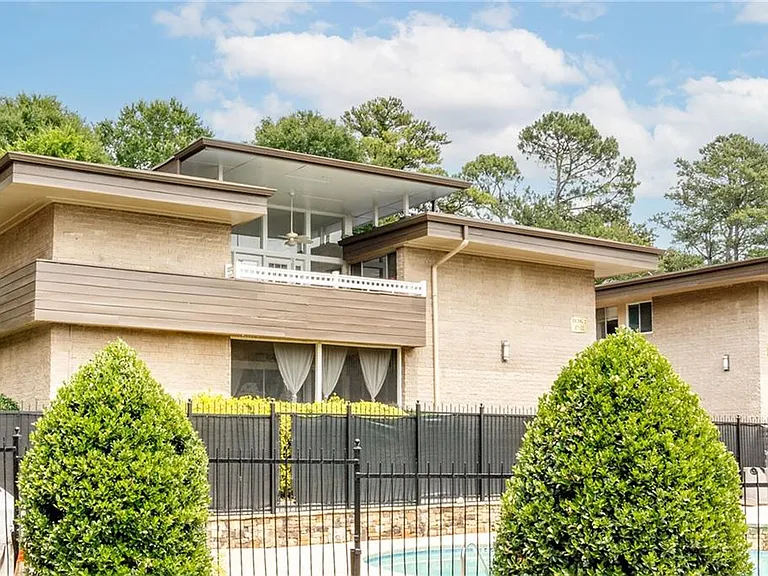 346 Carpenter Dr #20 — Photo 4