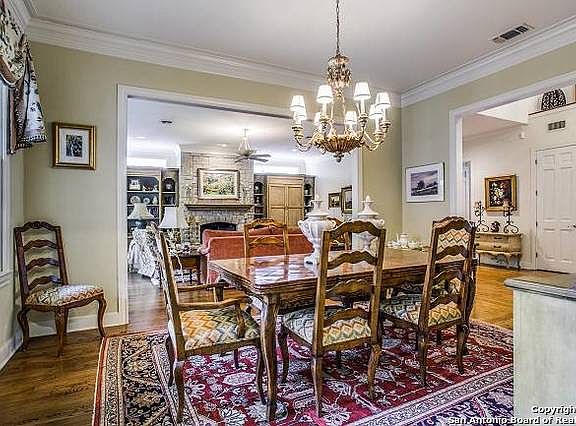 3rd image of 9 Glendalough Ct