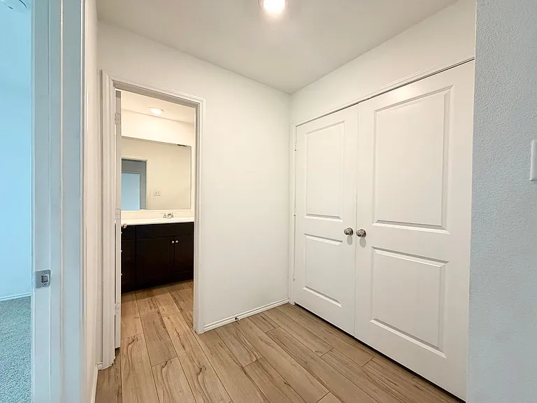 5903 Nyquist Way — Photo 11