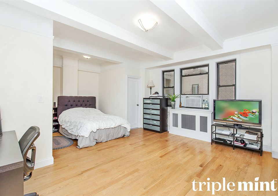 1st image of 37 W 72nd St APT 7C