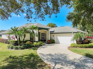 2161 Park Forest Blvd, Mount Dora, FL 32757