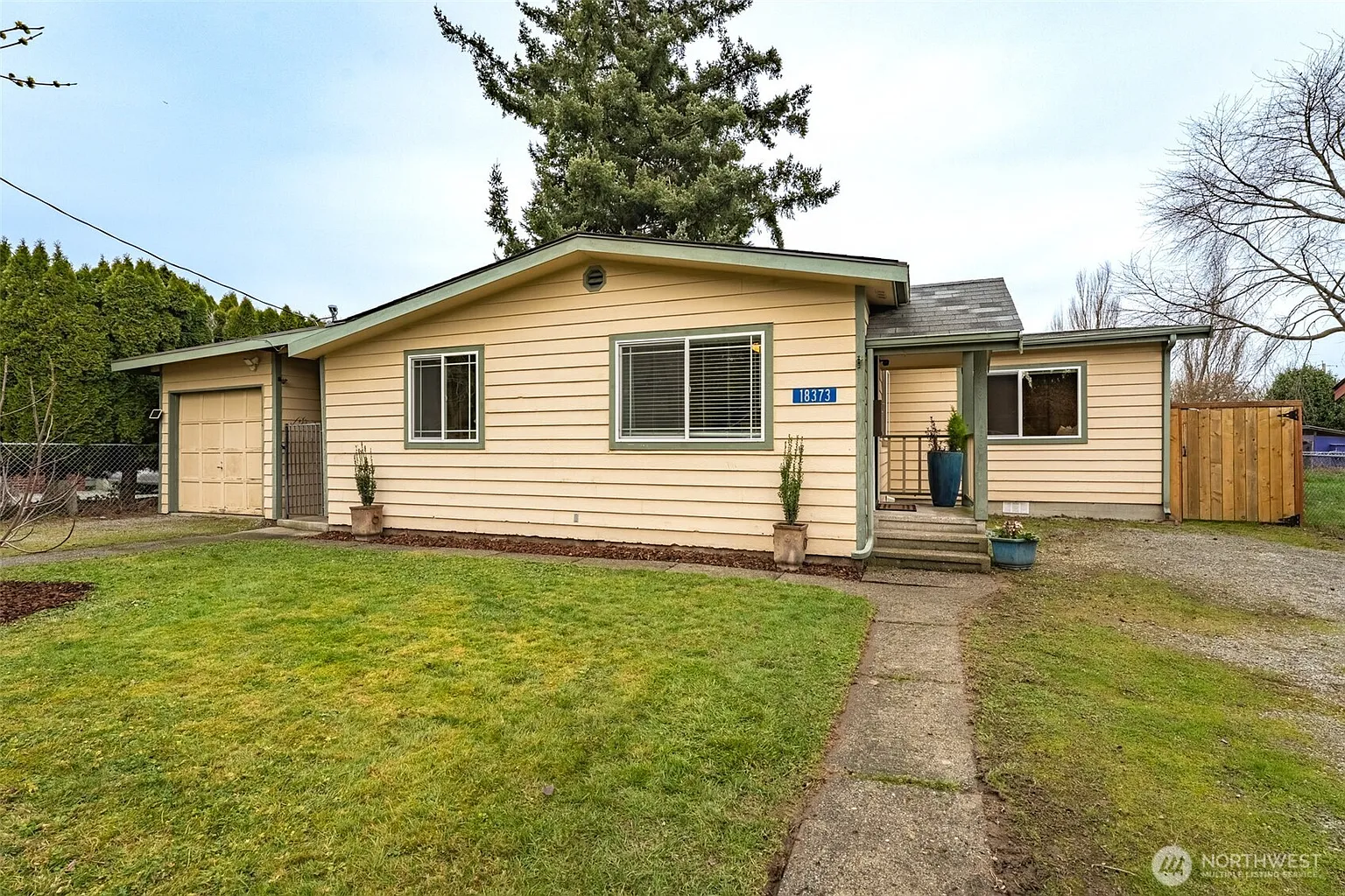 18373 Lincoln Street photo 1