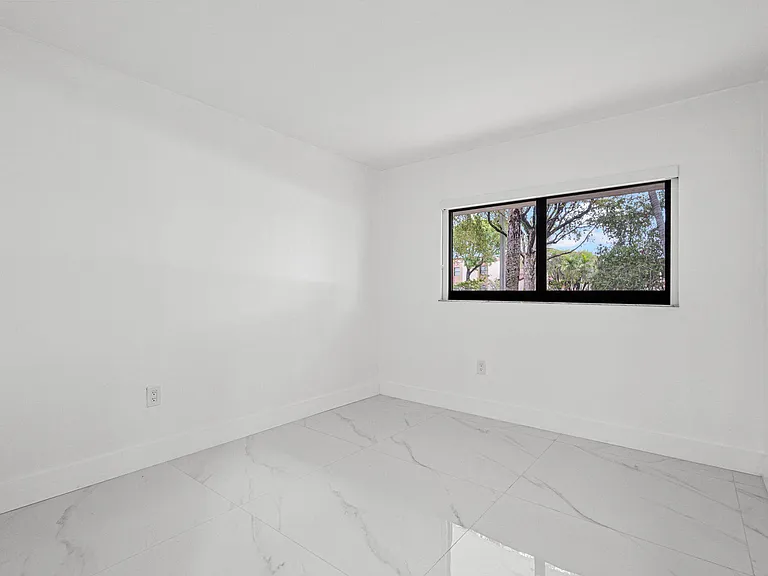 510 W Park Dr #104-3 — Photo 8