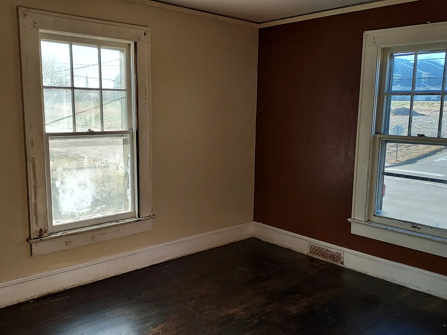 2 bed, $1,100 — Photo 3