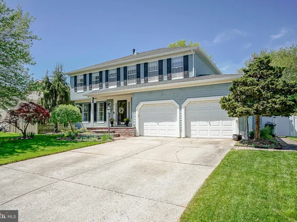 6 Nottingham Ct, Lumberton, NJ 08048
