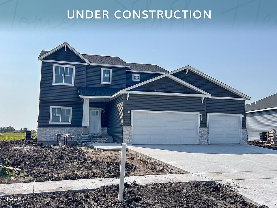 1st image of 461 Wren Dr