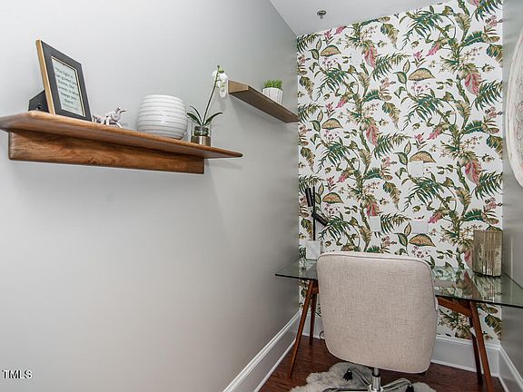 3rd image of 700 Finsbury St APT 100