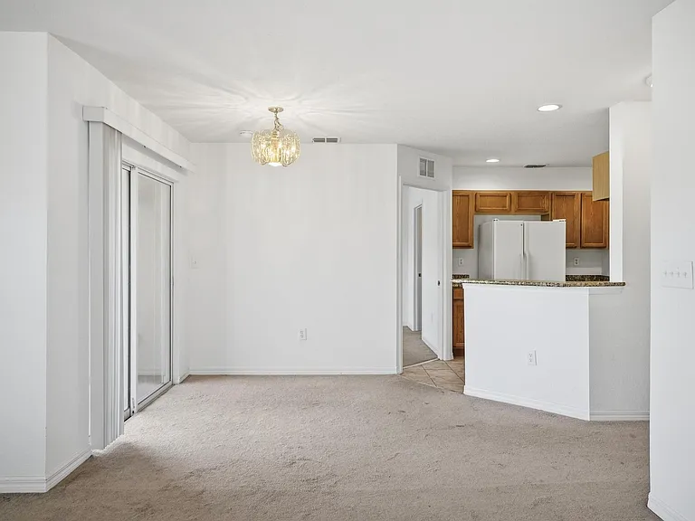 4600 E Moody Blvd #1P — Photo 12