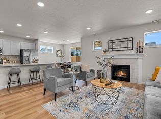 2347 NW Teak Pl, Redmond, OR 97756
