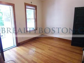 346 Faneuil St #2 — Photo 6