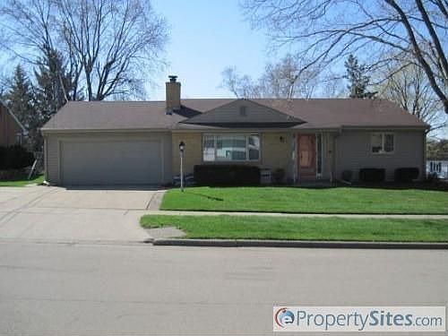 1st image of 2807 19th Ave
