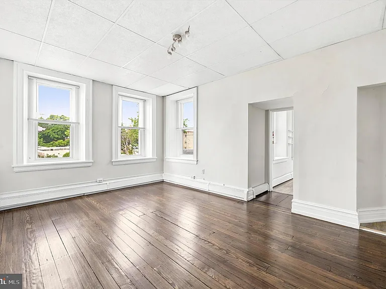 222 Henderson Ave #2 — Photo 3