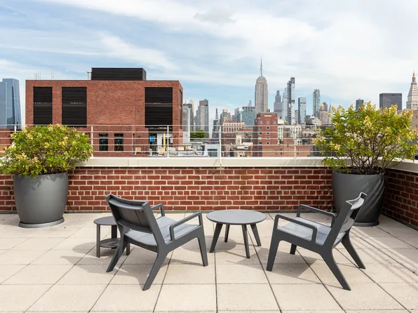 105 West 13th Street image 8 of 10