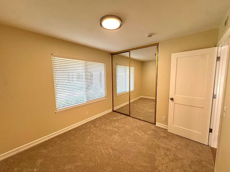 18229 Olympic Ct — Photo 13