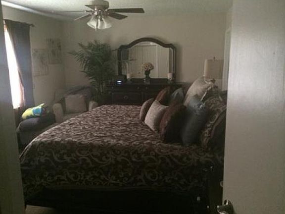 3rd image of 9139 Candlestick Ln