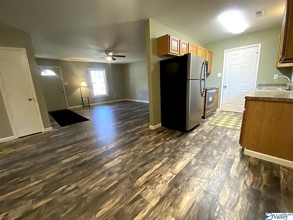 5th image of 109 McClint St