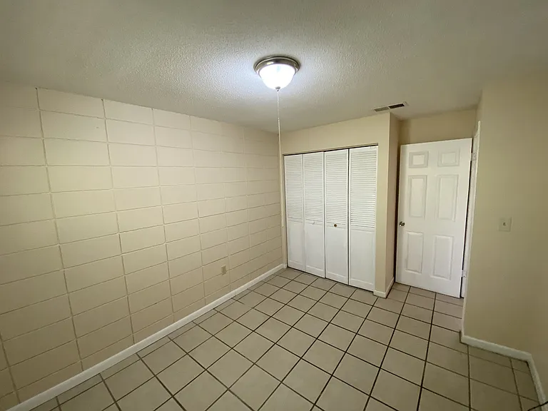 500 Rockpit Rd #9 — Photo 9