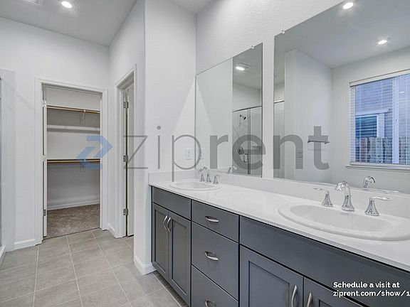 5th image of 1072 Luna Dr