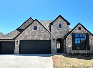 2913 E Portland Pl, Broken Arrow, OK 74014
